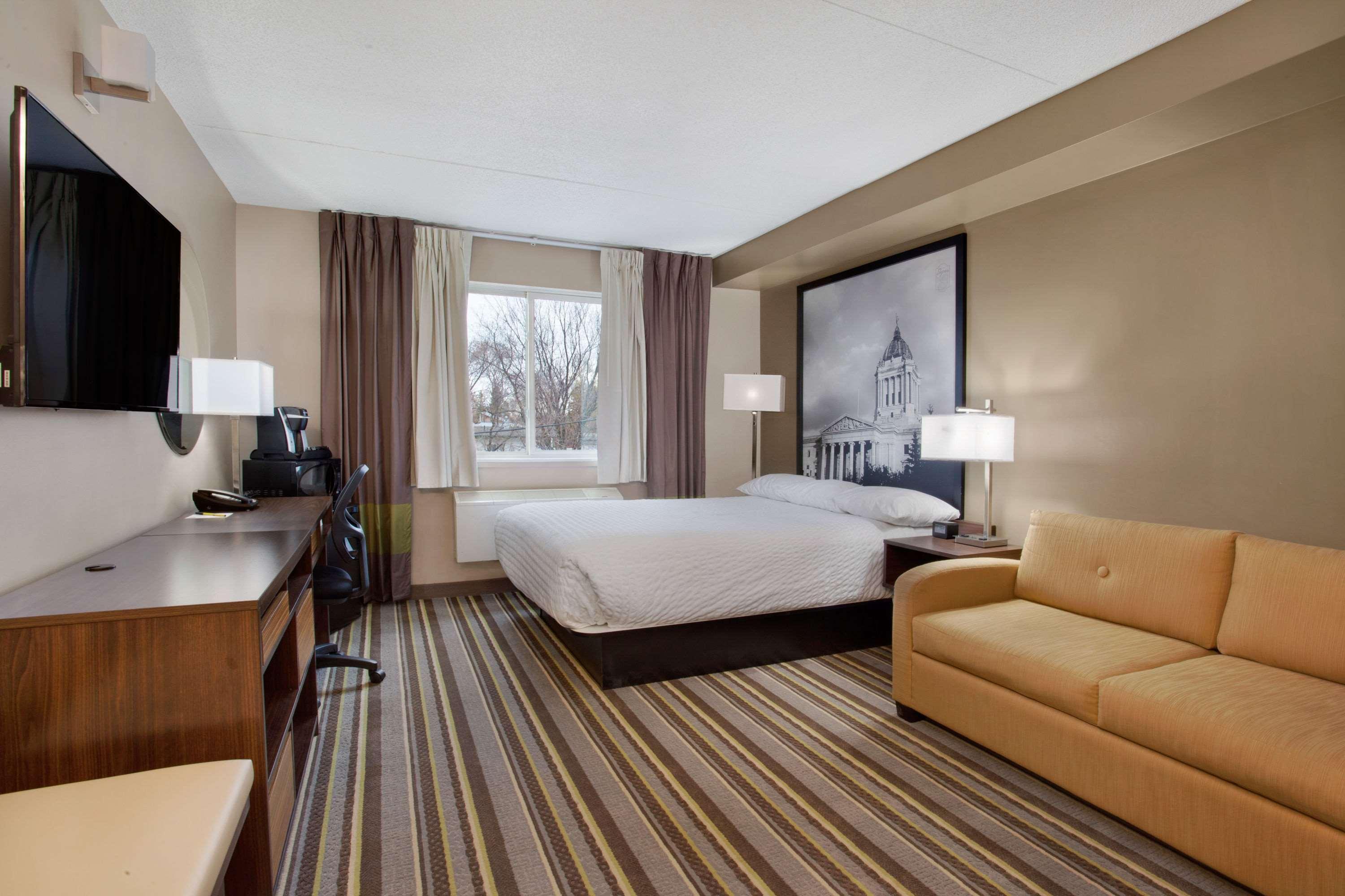 Super 8 by Wyndham Winnipeg West Exterior foto