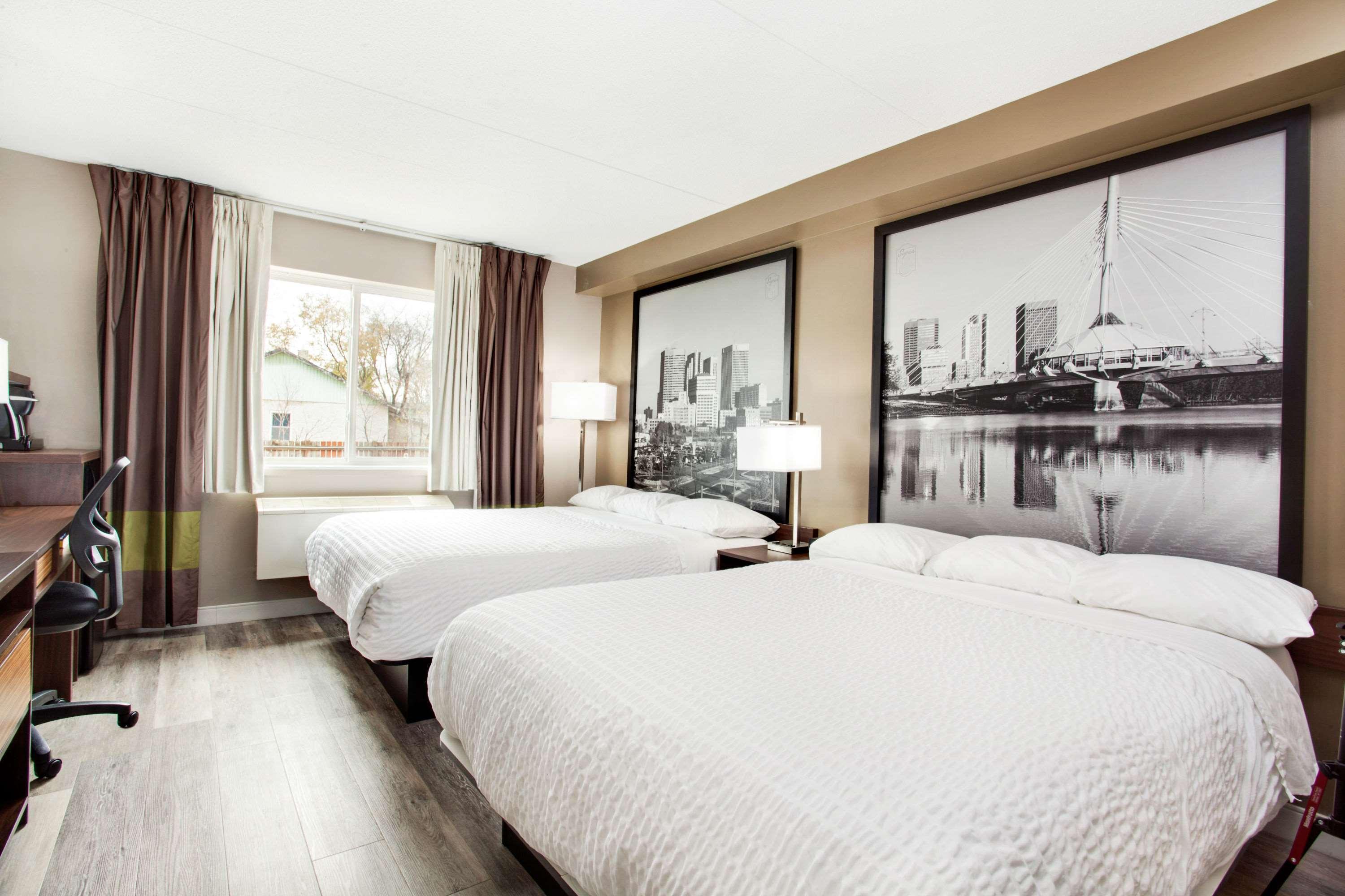 Super 8 by Wyndham Winnipeg West Exterior foto